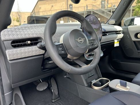 Used 2025 MINI Cooper S image 4