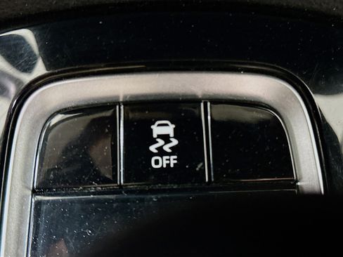 Used 2024 Toyota Corolla LE image 24