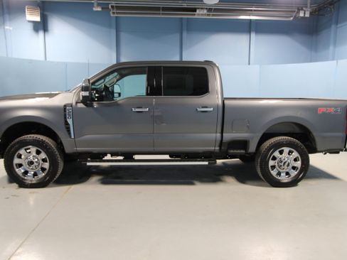 New 2026 Ford F250 Lariat w/ Lariat Premium Package image 24