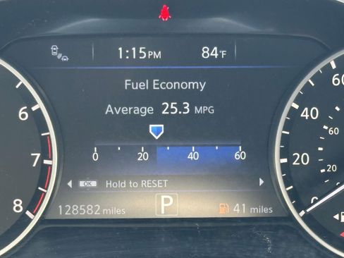Used 2017 Nissan Maxima Platinum FWD image 24