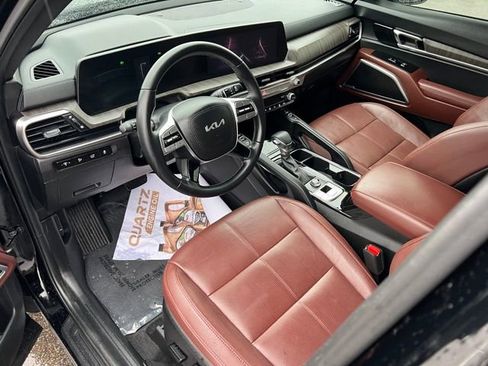 Certified 2024 Kia Telluride EX w/ EX Captain's Chair Package image 13