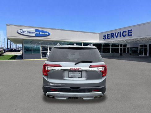 Used 2021 GMC Acadia SLT w/ Technology Package FWD image 6