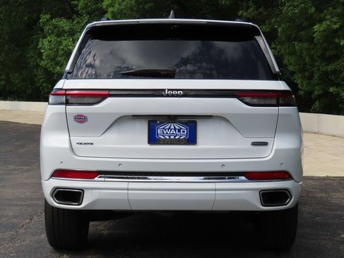 Certified 2023 Jeep Grand Cherokee Overland w/ Adv Protech Group III AWD/4WD image 18