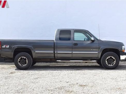 Used 2002 Chevrolet Silverado 2500 LS w/ Electrical Convenience Pkg AWD/4WD image 6