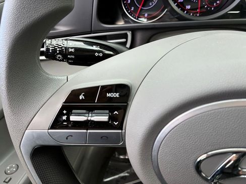 Used 2023 Hyundai Elantra SEL image 24