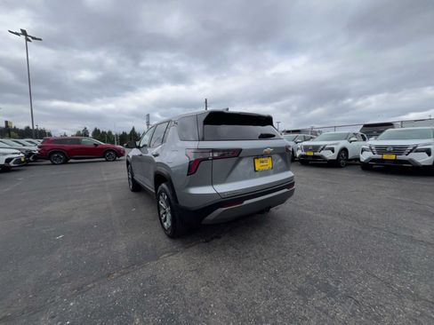 Used 2025 Chevrolet Equinox LT FWD image 10