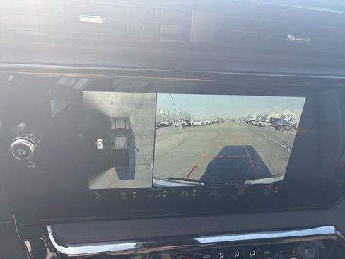 Used 2024 GMC Sierra 2500 AT4 w/ AT4 Premium Plus Package image 17