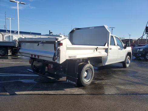 New 2025 GMC Sierra 3500 Pro w/ Convenience Package image 4