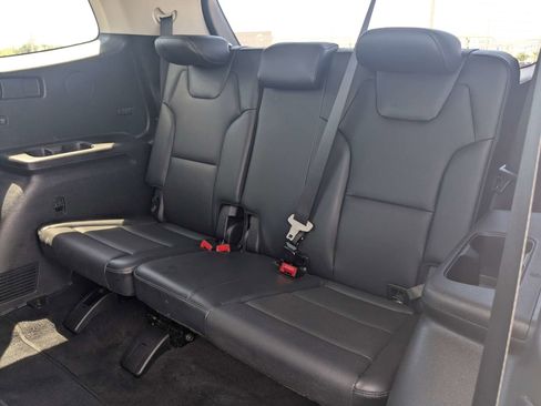 Certified 2025 Kia Telluride S FWD image 16