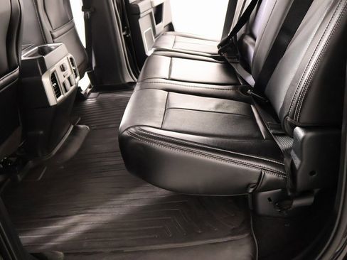 Used 2019 Ford F150 Lariat w/ Equipment Group 502A Luxury image 14