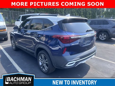 Used 2022 Kia Seltos S AWD/4WD image 5