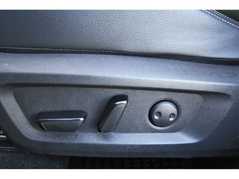 Certified 2023 Nissan Rogue SL w/ SL Premium Package image 25