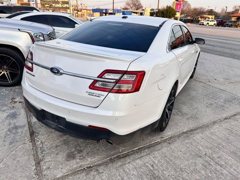 Used 2014 Ford Taurus Limited w/ Equipment Group 301A image 4