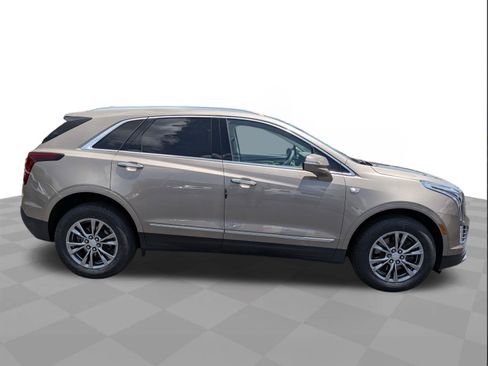 Certified 2023 Cadillac XT5 Premium Luxury FWD image 3