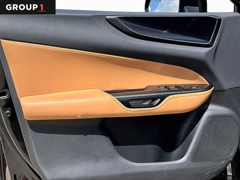 Used 2025 Lexus NX 250 FWD image 19