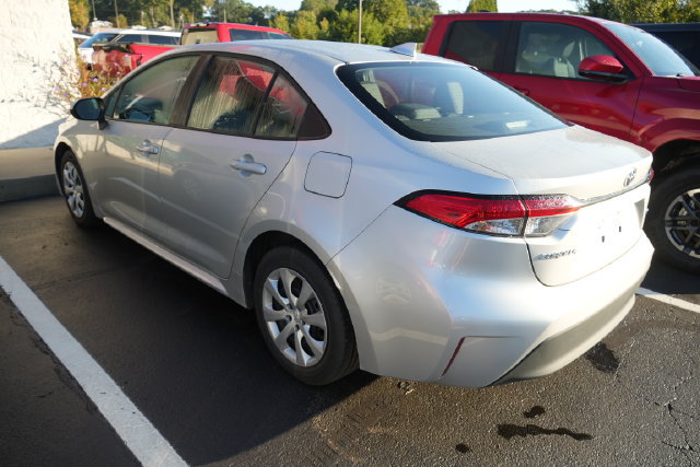Used 2024 Toyota Corolla LE FWD image 13
