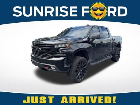 Used 2021 Chevrolet Silverado 1500 LT Trail Boss w/ Convenience Package II image 1