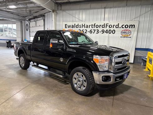 Used 2016 Ford F250 Lariat w/ Lariat Ultimate Package image 2