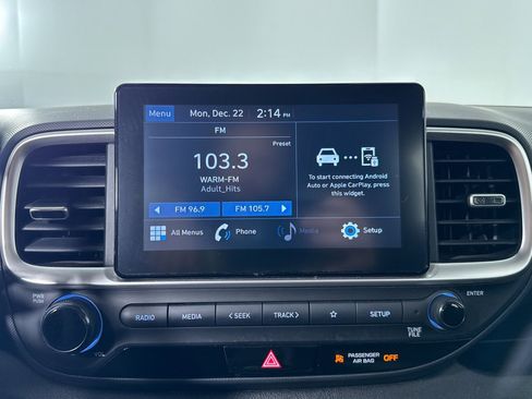 Used 2021 Hyundai Venue SE image 12