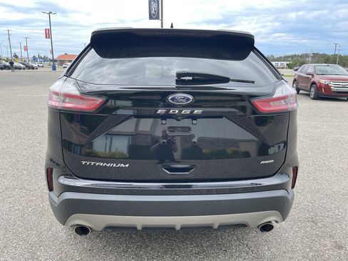Used 2022 Ford Edge Titanium AWD/4WD image 5