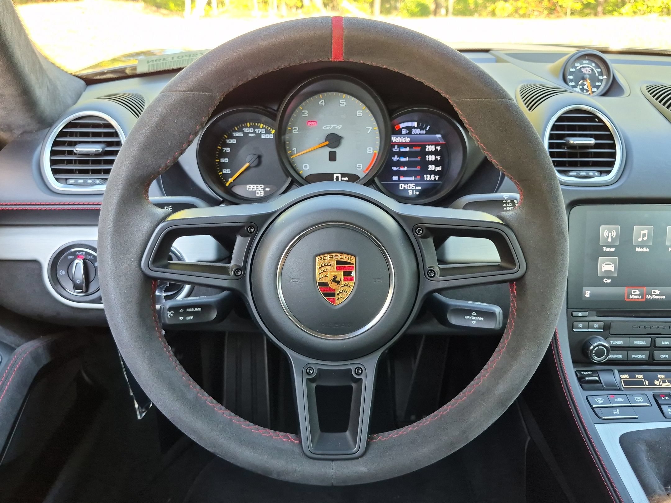 Certified 2020 Porsche 718 Cayman GT4 RWD image 7