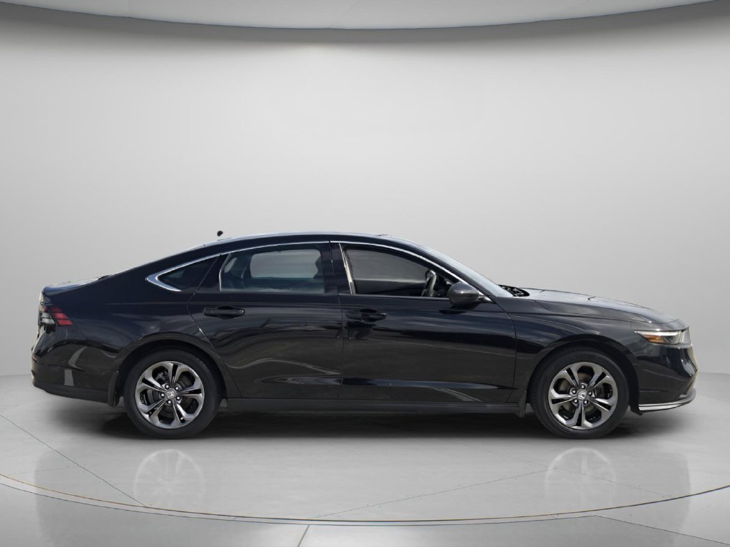 Certified 2023 Honda Accord EX image 3
