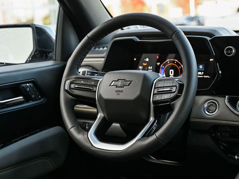 New 2026 Chevrolet Colorado ZR2 w/ Technology Package image 13