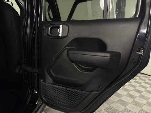 Certified 2023 Jeep Wrangler Unlimited AWD/4WD image 29