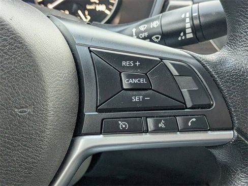 Used 2024 Nissan Altima 2.5 SV image 25