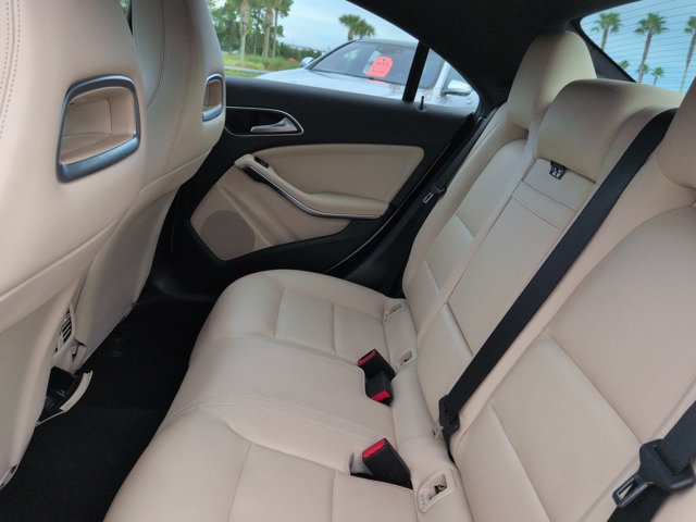 Used 2018 Mercedes-Benz CLA 250 image 13