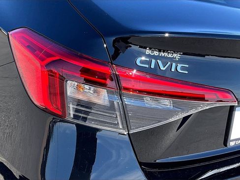 Used 2022 Honda Civic Sport image 28