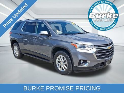 Certified 2019 Chevrolet Traverse LT FWD image 1