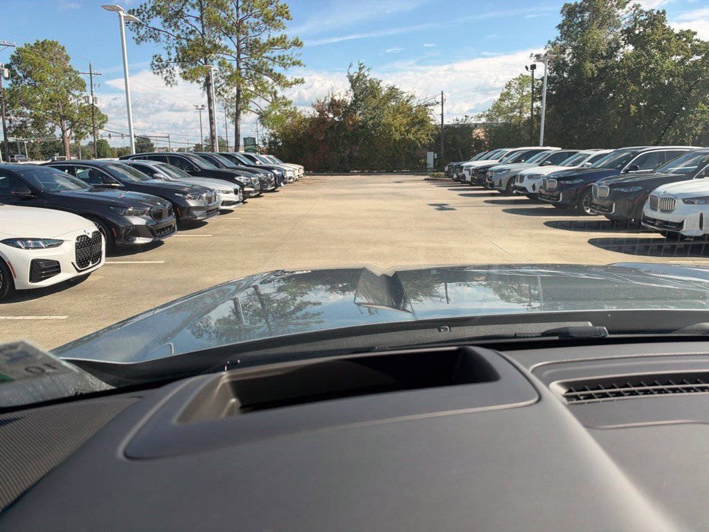 Used 2024 GMC Yukon AT4 w/ AT4 Premium Plus Package AWD/4WD image 19