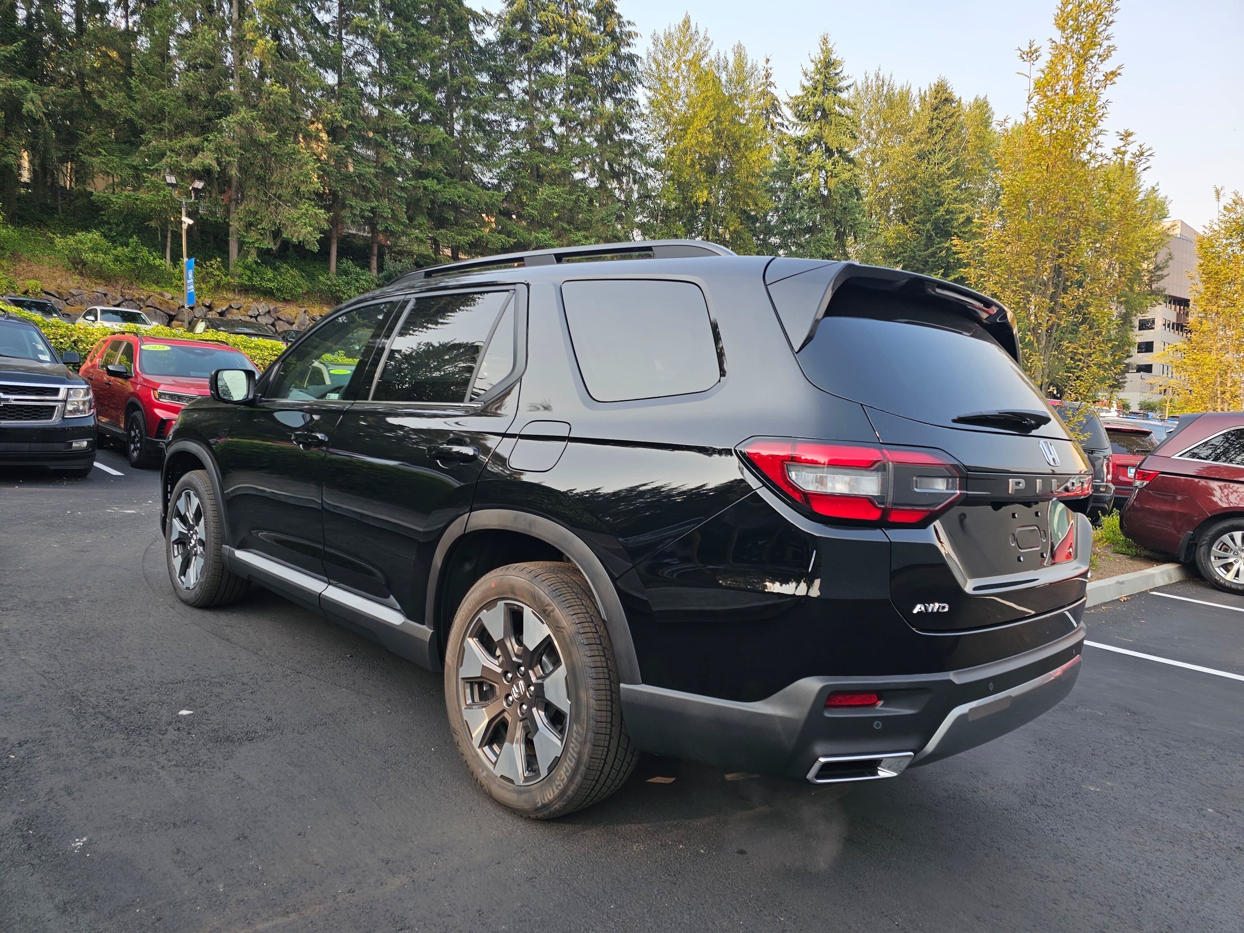 New 2026 Honda Pilot Elite image 5
