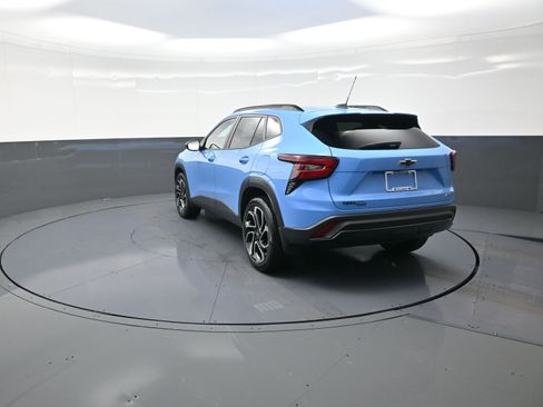 Used 2024 Chevrolet Trax RS w/ Driver Confidence Package image 5