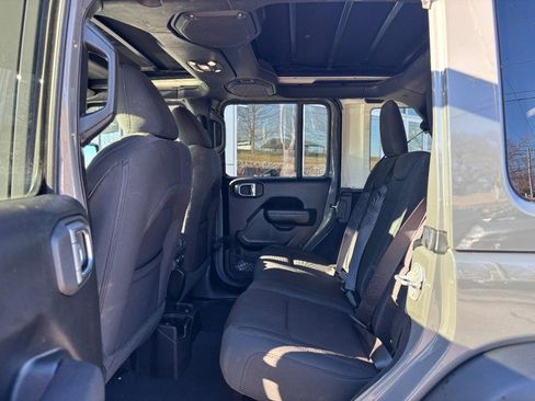Used 2022 Jeep Wrangler Unlimited Sport image 10