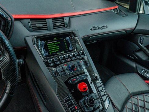 Used 2017 Lamborghini Aventador S image 52