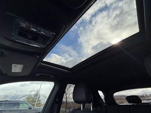 Certified 2024 Mercedes-Benz GLE 350 4MATIC image 31