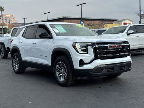 Used 2025 GMC Terrain Elevation image 4