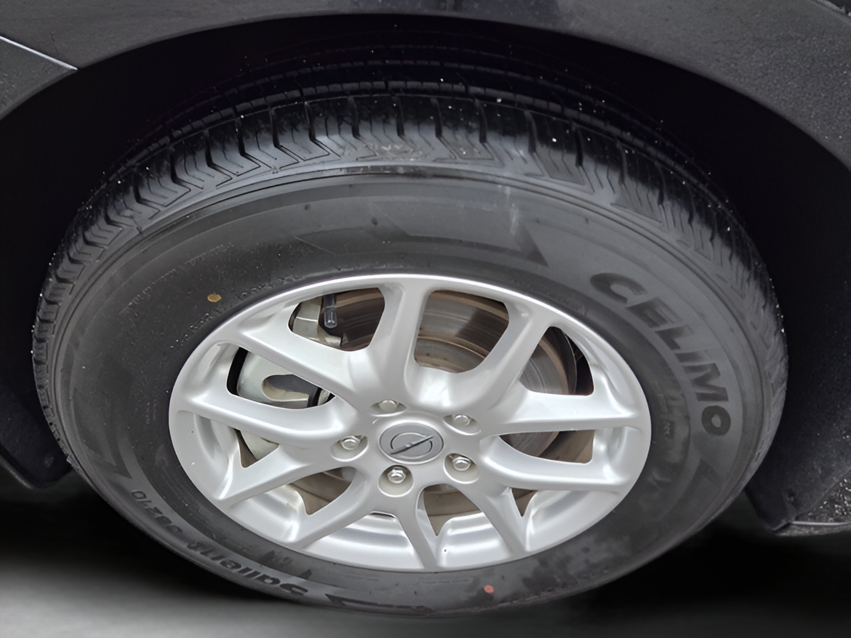 Used 2025 Chrysler Pacifica Select FWD image 9