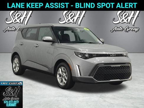 Used 2025 Kia Soul LX w/ LX Technology Package FWD image 1