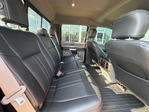 Used 2018 Ford F150 XLT w/ Equipment Group 302A Luxury AWD/4WD image 15