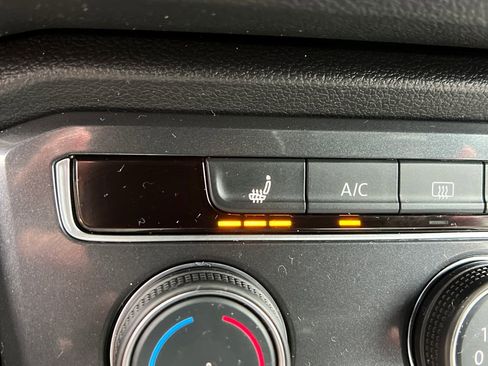 Used 2024 Volkswagen Tiguan S image 27