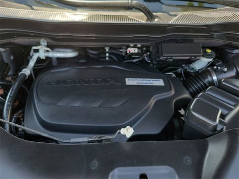 Used 2016 Honda Pilot Elite image 24