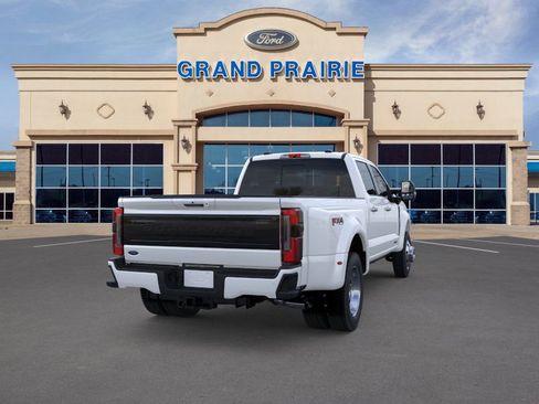 New 2026 Ford F450 Platinum image 8