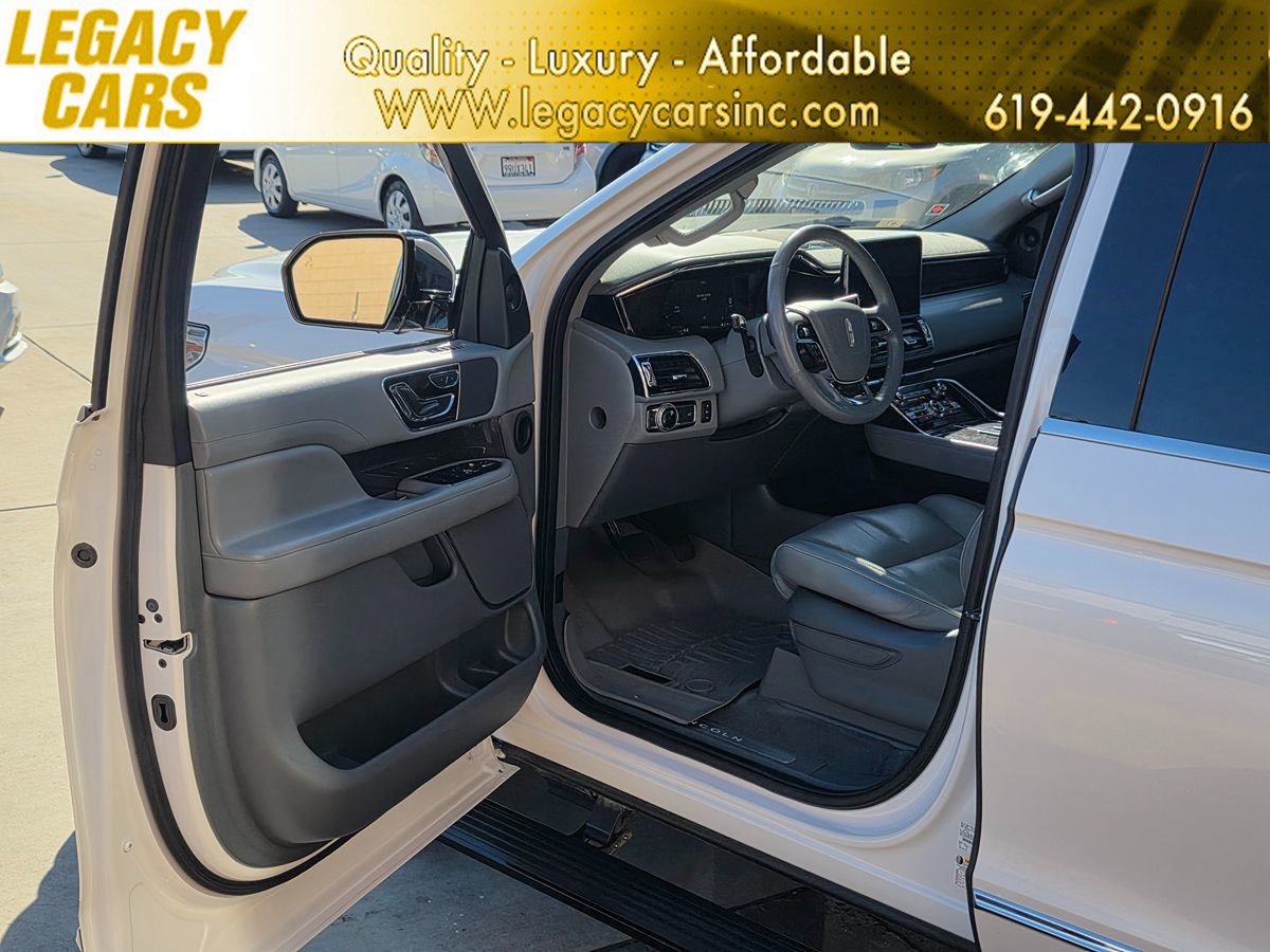 Used 2018 Lincoln Navigator L Select w/ Technology Package RWD image 55