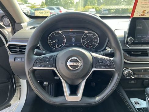 Certified 2023 Nissan Altima 2.5 SV image 22