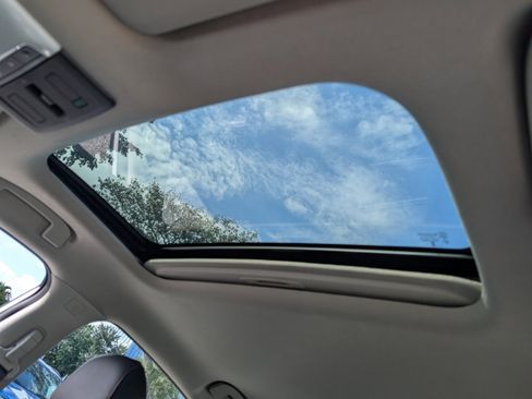 Certified 2025 Nissan Sentra SR w/ SR Premium Package image 24