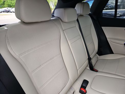 New 2026 Mercedes-Benz GLC 300 image 12