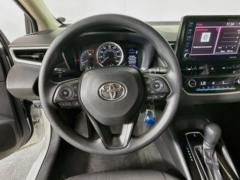 Used 2022 Toyota Corolla LE FWD image 11